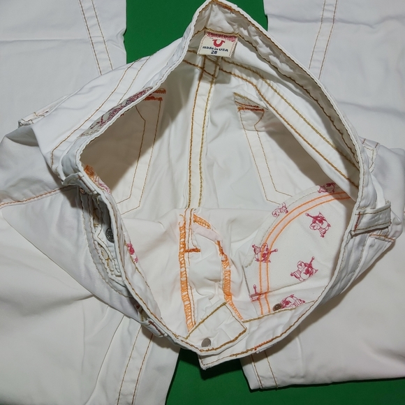 True Religion Joey White Jeans - Picture 2 of 11